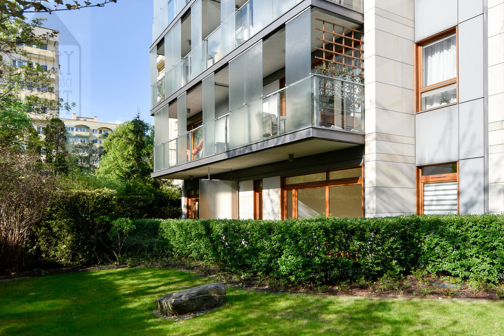 Apartamentowiec, 5 pokoi, taras, wysokie, Metro